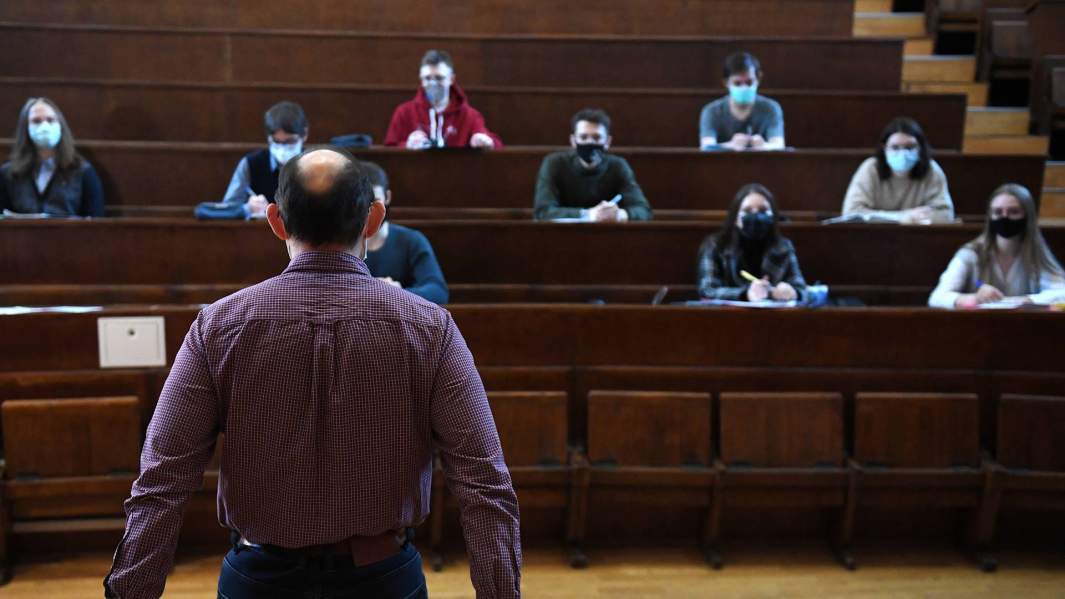 лектор в мгу