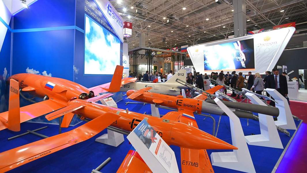 Беспилотные летательные аппараты на международном форуме «Армия-2021»