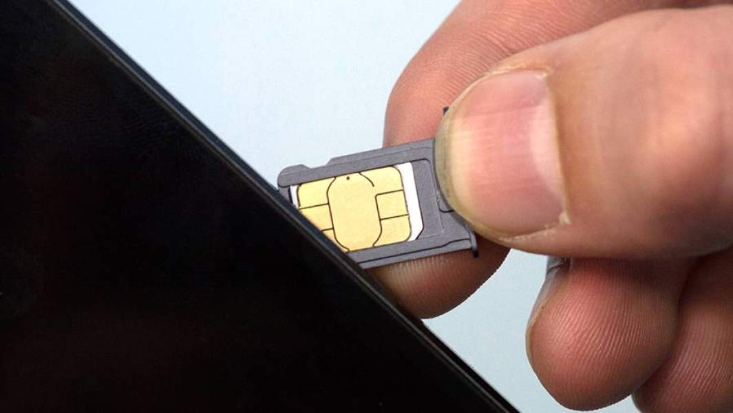 Установка сим-карты в смартфон