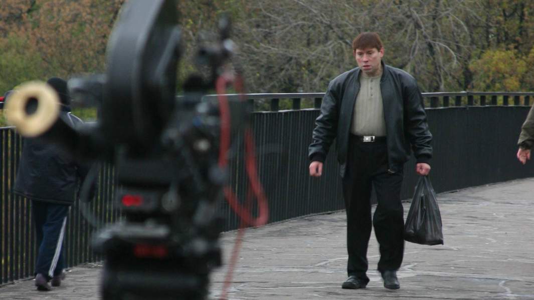 Виктор Сухоруков во время съемок фильма «Жмурки»