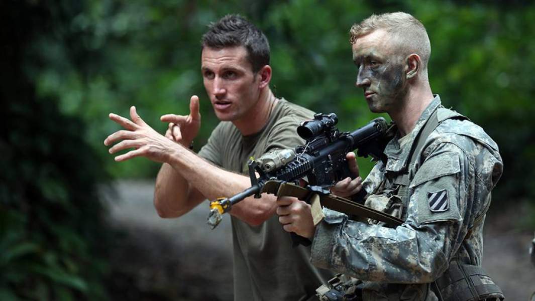 Солдаты французской армии на учениях