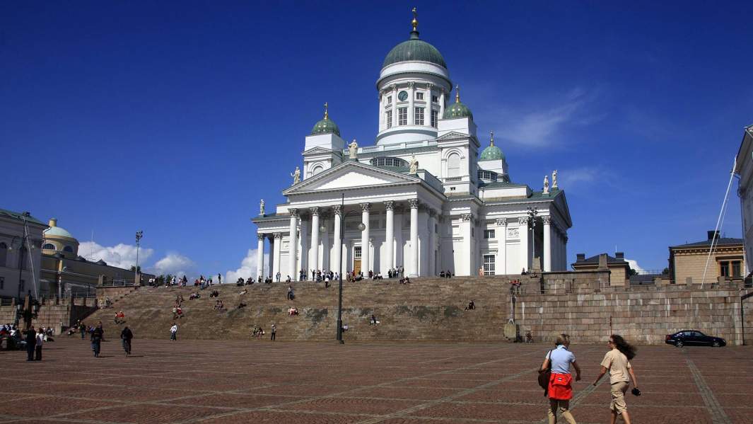 Кафедральный собор и Сенатская площадь в Хельсинки