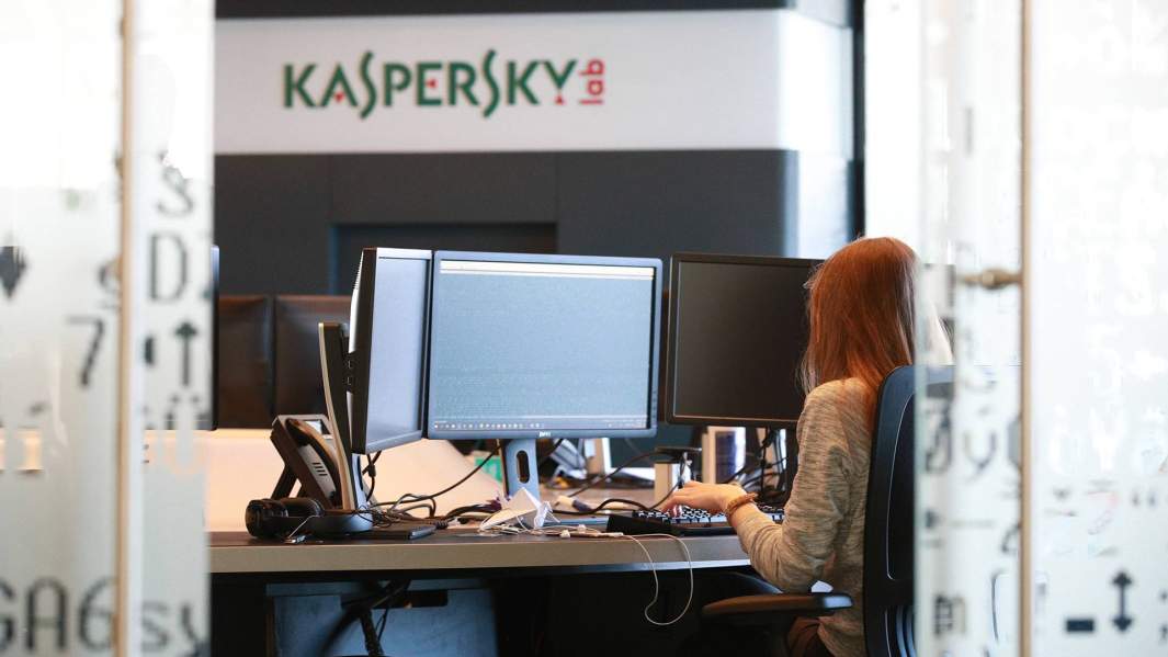 Древние технологии: кнопочные телефоны скрытно отправляют платные SMS
