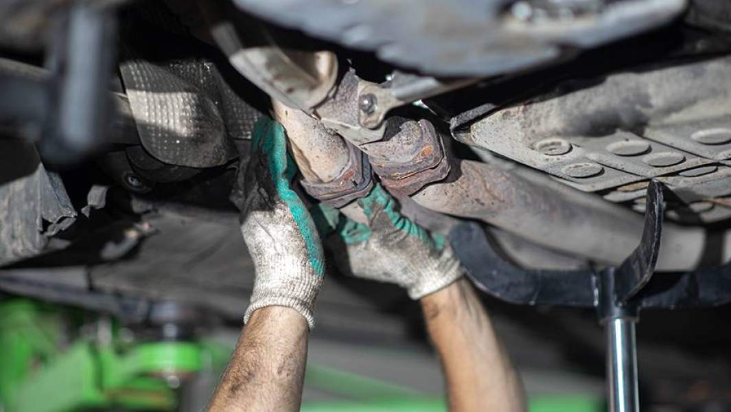 Ремонт выхлопной системы автомобиля