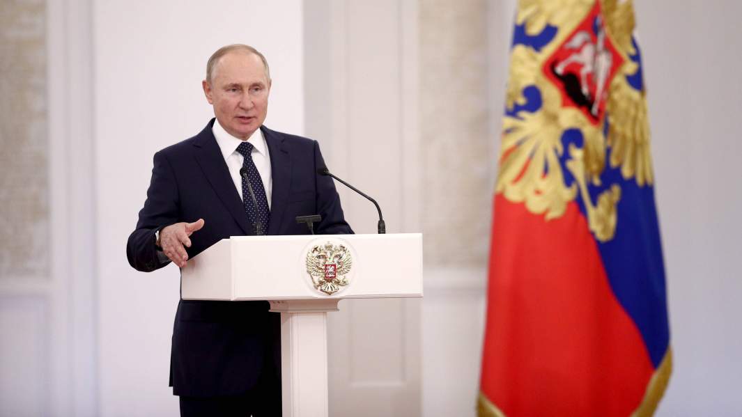 Президент РФ Владимир Путин на встрече с победителями и призерами XVI Паралимпийских летних игр 2020 года в Токио