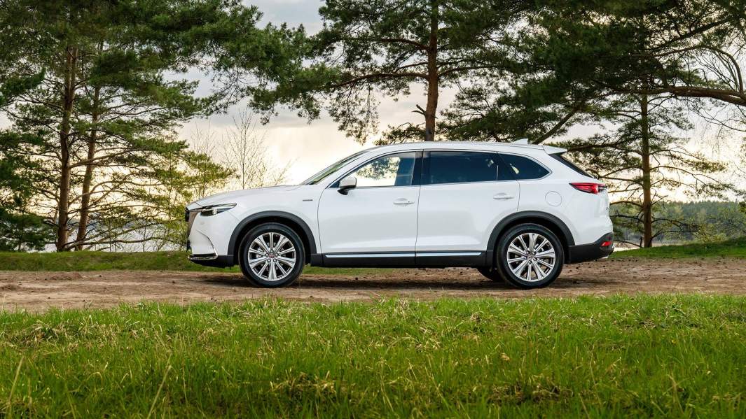 Габариты CX-9: 5075×1969×1747. Колесная база — 2930 мм