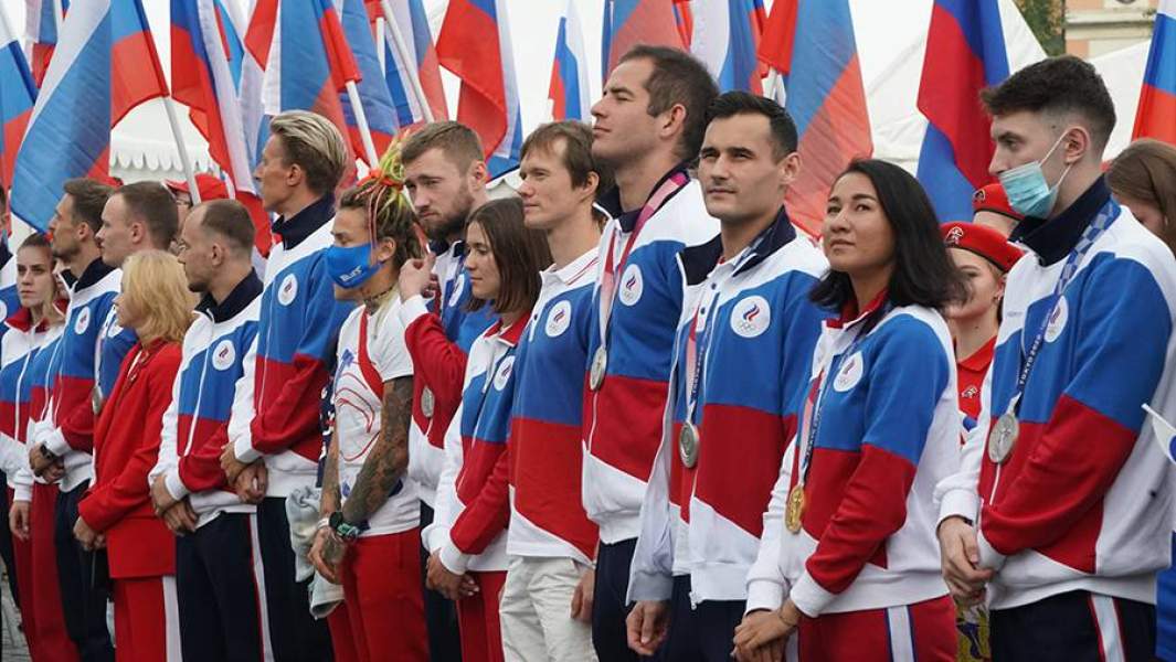 Церемония встречи и чествования российских спортсменов, выступавших на XXXII летних Олимпийских играх в Токио, на Красной площади в Москве