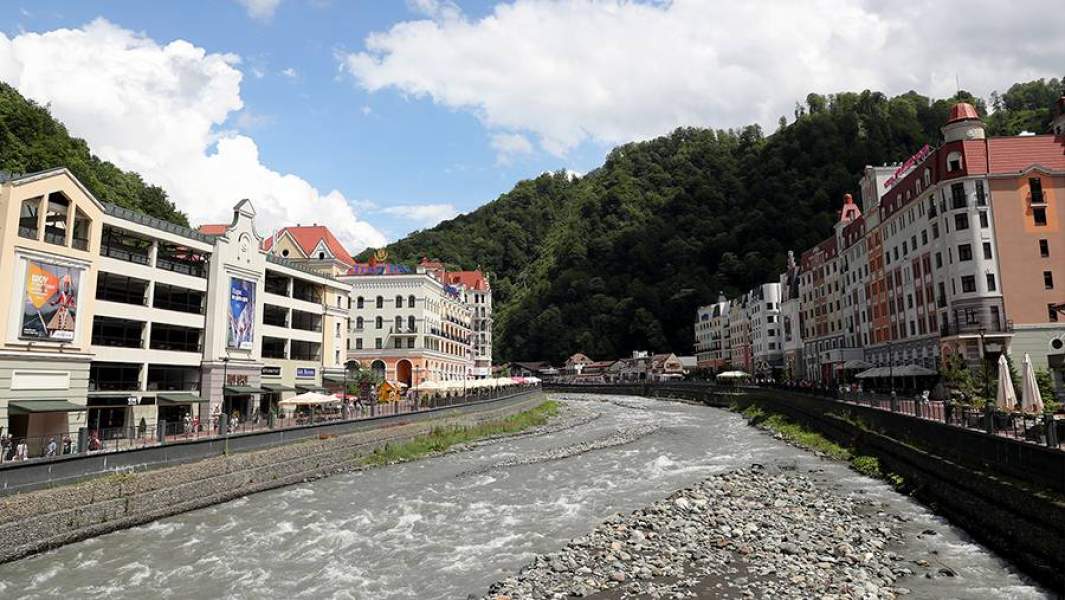 Гостиничный комплекс горнолыжного курорта «Роза Хутор» в Красной Поляне