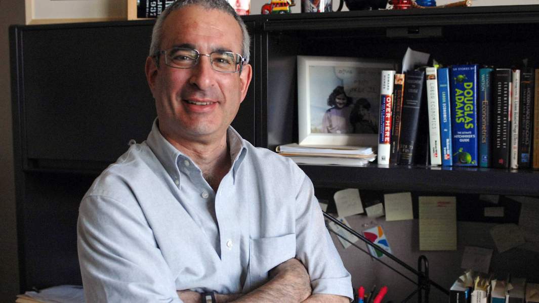 Джошуа Ангрист 