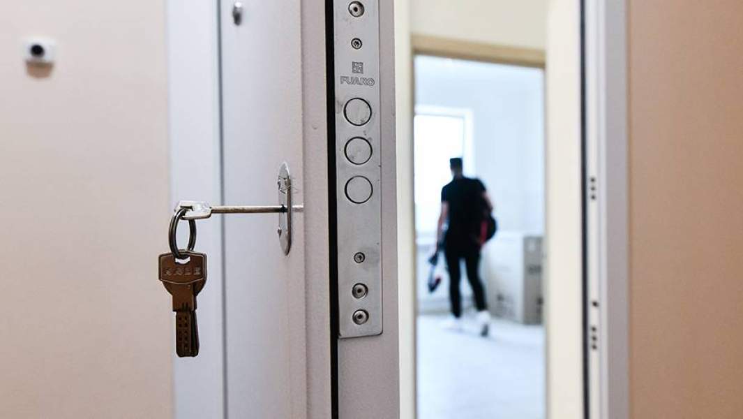 Ключи в двери новой квартиры