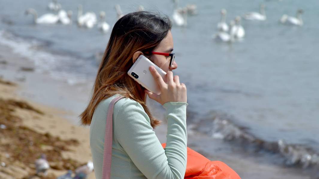 телефон девушка