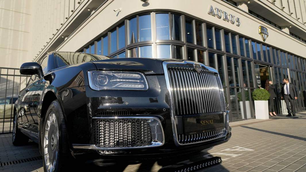 New cars for sale ROLLS ROYCE PHANTOM for export from Russia