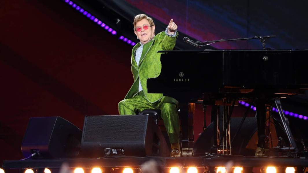 Сэр Элтон Джон