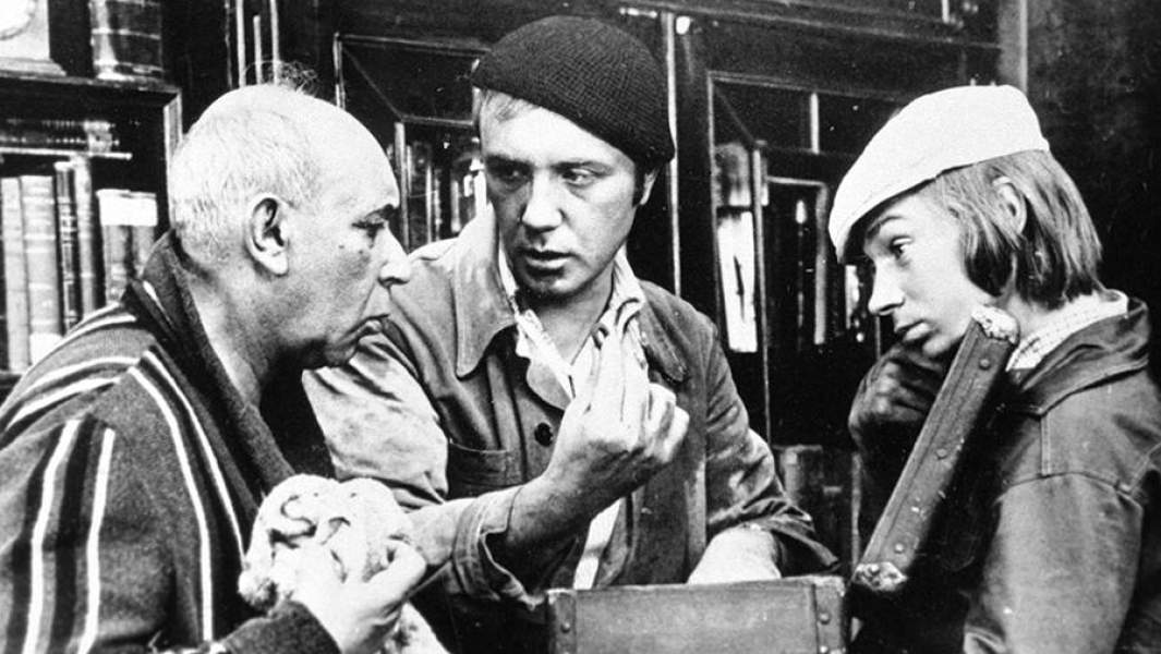 Актер Готлиб Ронинсон (слева) и Леонид Куравлев в фильме режиссера Георгия Данелия «Афоня»