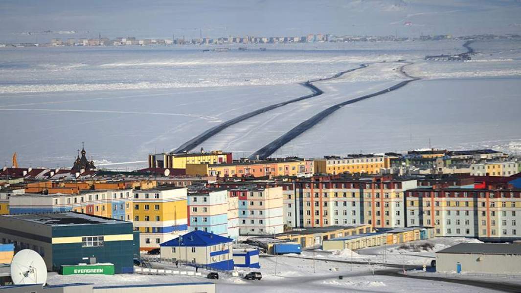 Ледовая переправа через лиман, которая соединяет столицу региона с окружным аэропортом Анадырь