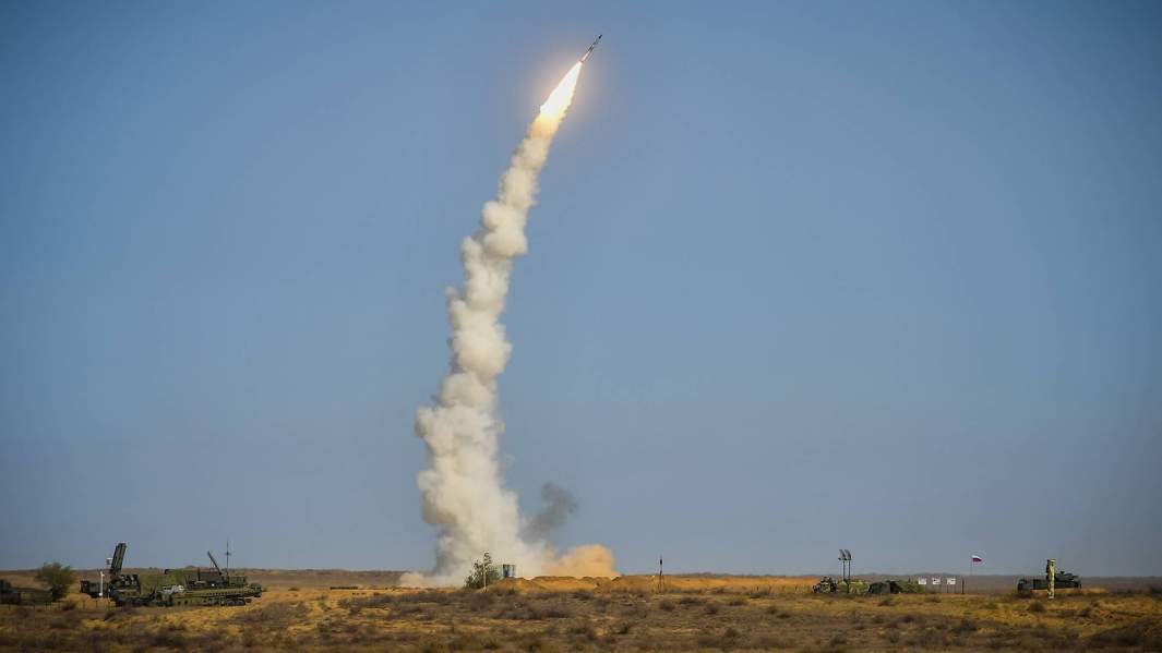 Пусковая установка зенитно-ракетного комплекса С-400 «Триумф»