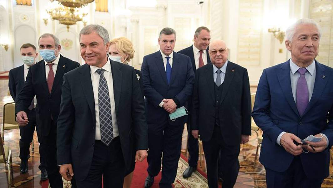 Депутаты Госдумы после встречи президента РФ Владимира Путина с депутатами Государственной Думы РФ восьмого созыва