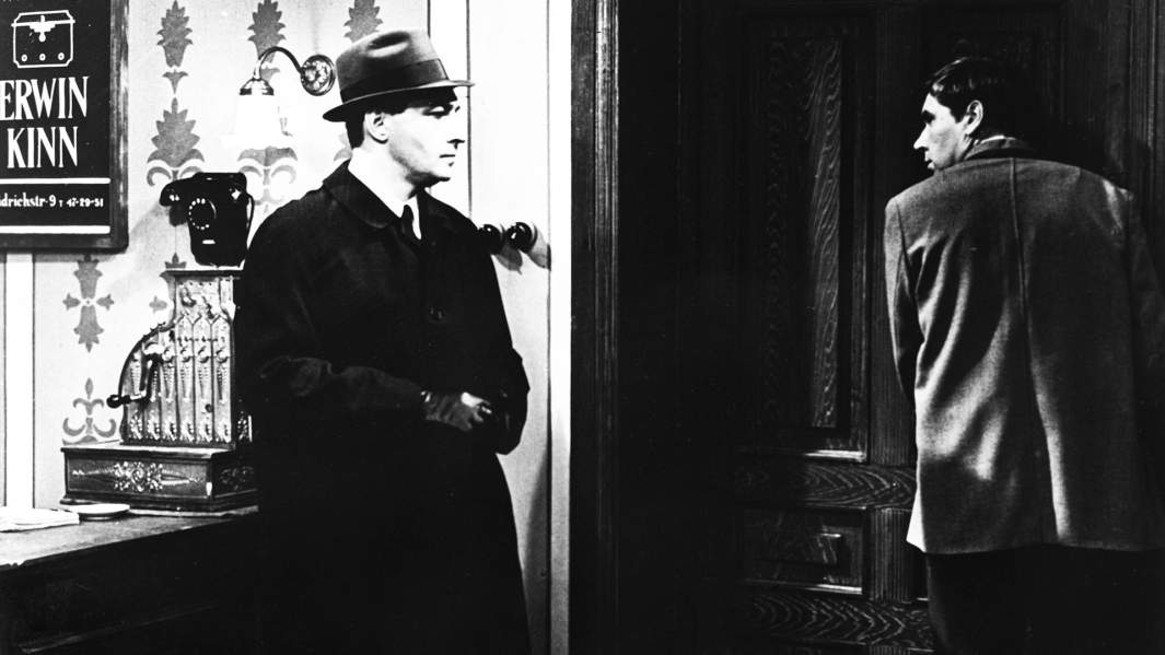 Кадр из многосерийного телевизионного художественного фильма «Семнадцать мгновений весны»