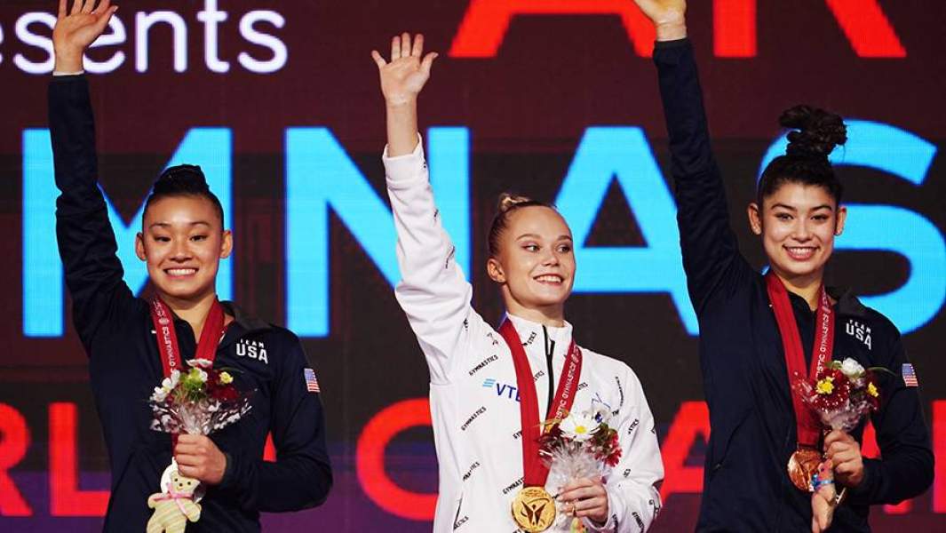 Победительница чемпионата мира по спортивной гимнастике в личном многоборье Ангелина Мельникова (золото)