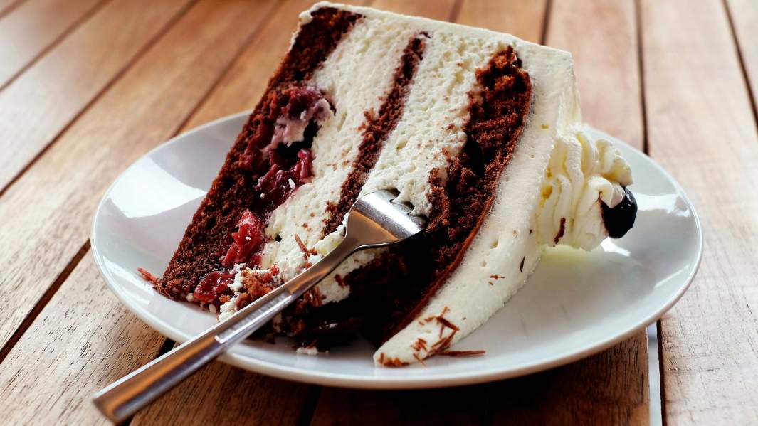 Никаких смузи: врачи назвали самые вредные продукты для завтрака