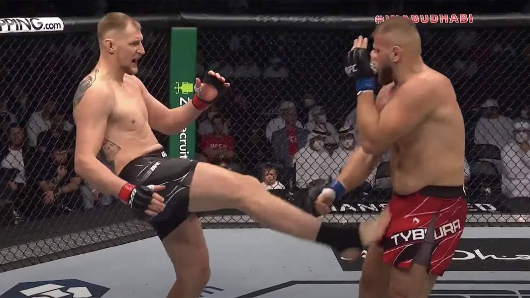 Бой между Александром Волковым и Марчином Тыбурой