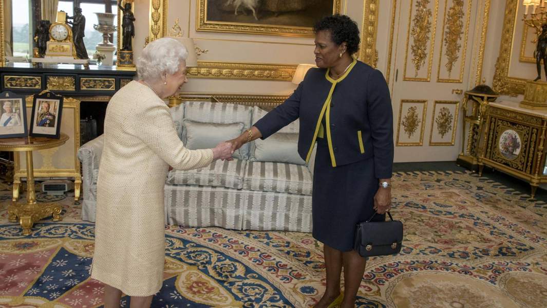 Принц-разлучник: скудеющие владения Британии и игры в пришельца