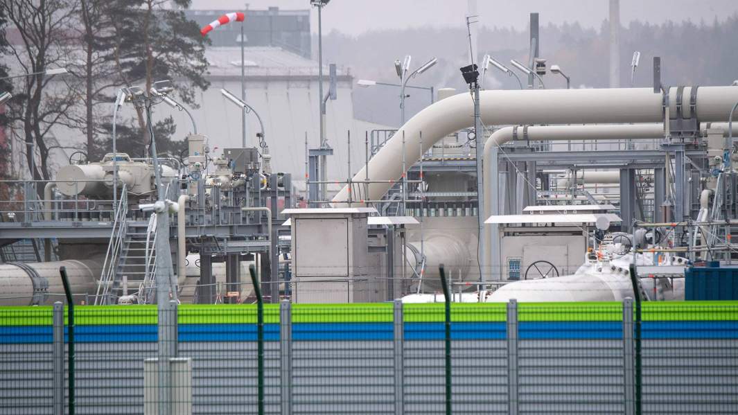 В потоке: почему создание дочки Nord Stream 2 упростит сертификацию СП-2