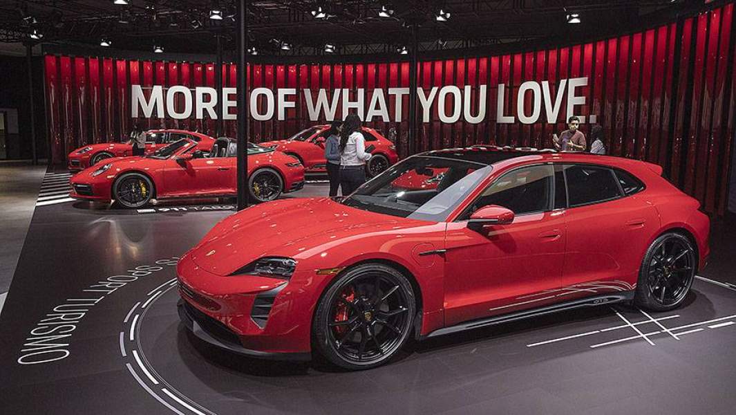 Porsche Taycan GTS Sport Turismo 