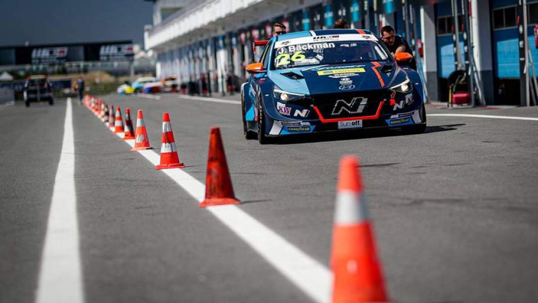 FIA World Touring Car Race