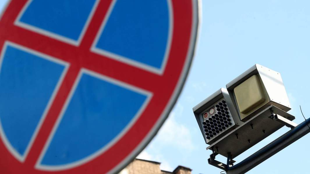 камера автомобиль знак