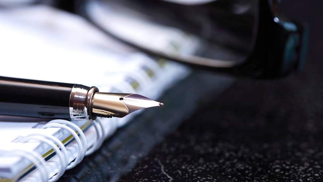 Блокнот и ручка