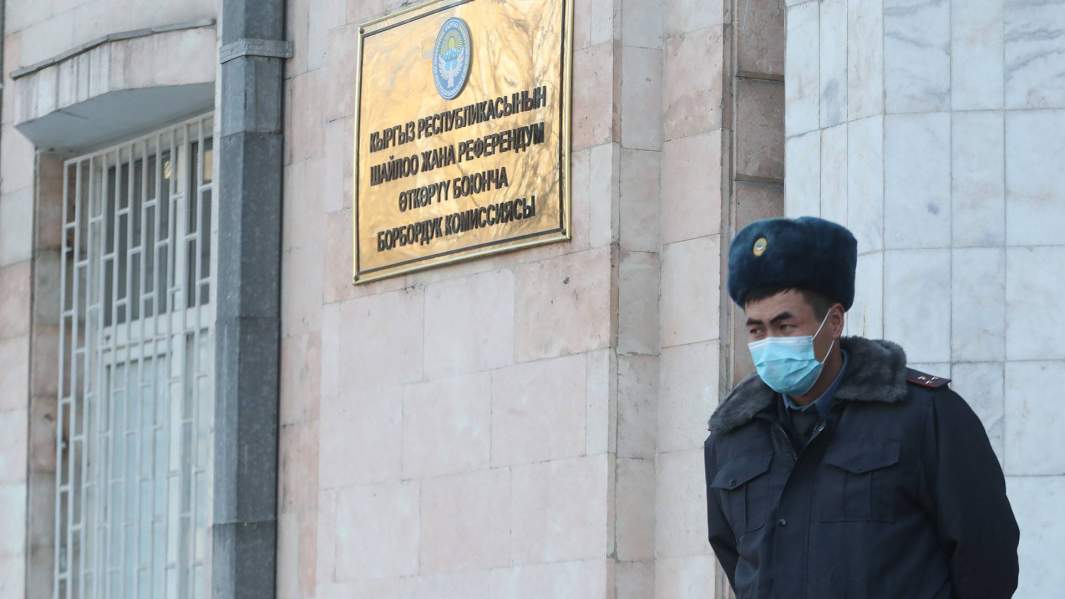 Разделяйся и властвуй: киргизскую оппозицию объединил протест