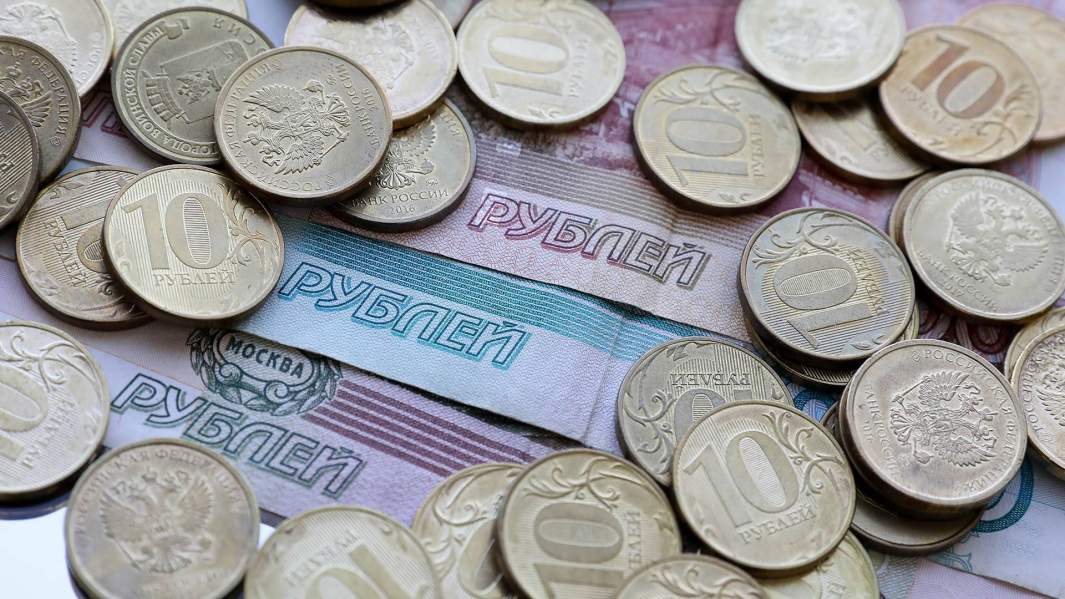 В честь 16-летия: в ГД предлагают в 2,5 раза повысить не облагаемый налогом доход