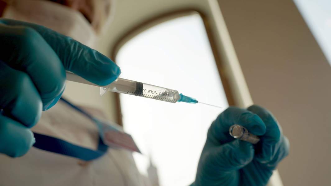 укол вакцина