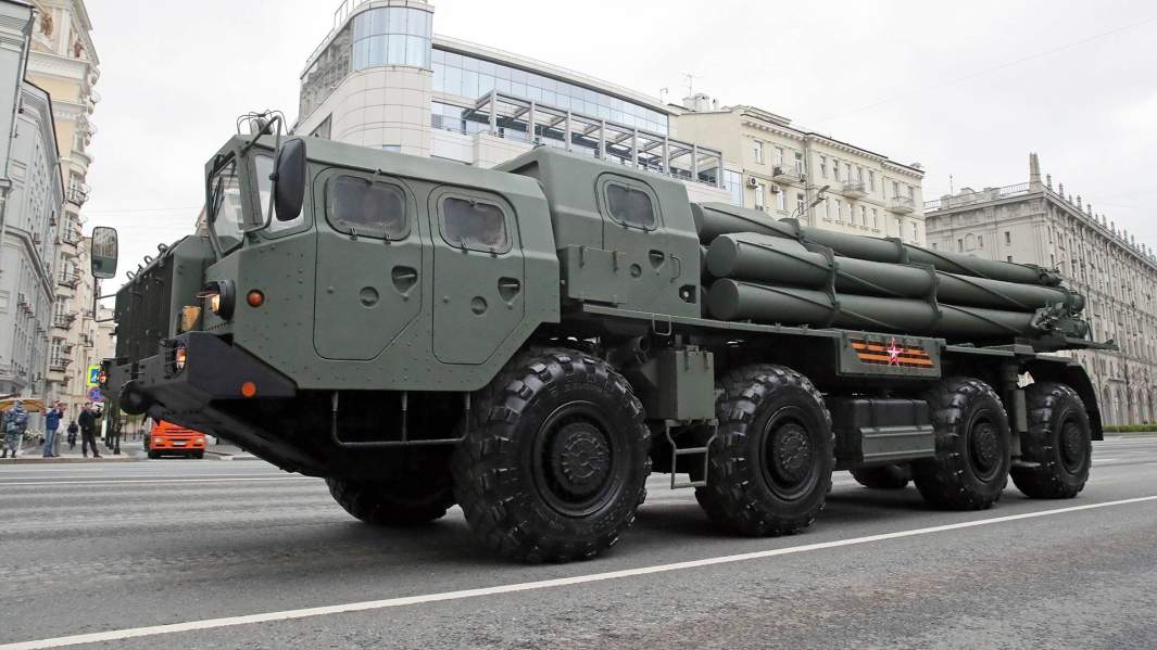 Реактивная система залпового огня (РСЗО) «Торнадо-С»