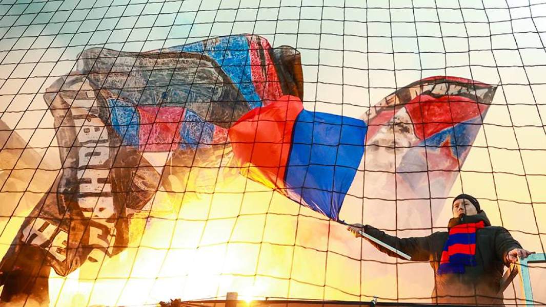 Болельщики ЦСКА на матче чемпионата России по футболу между командами ЦСКА и «Зенит»