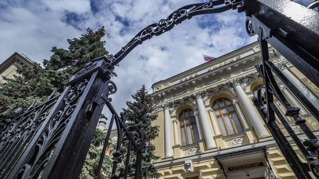 Угол падения: когда можно будет купить валюту по выгодному курсу