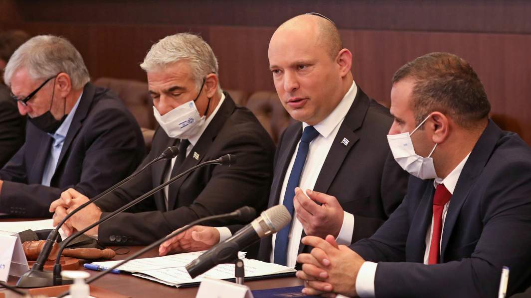 Премьер-министр Израиля Нафтали Беннет на заседании кабинета министров, Израиль