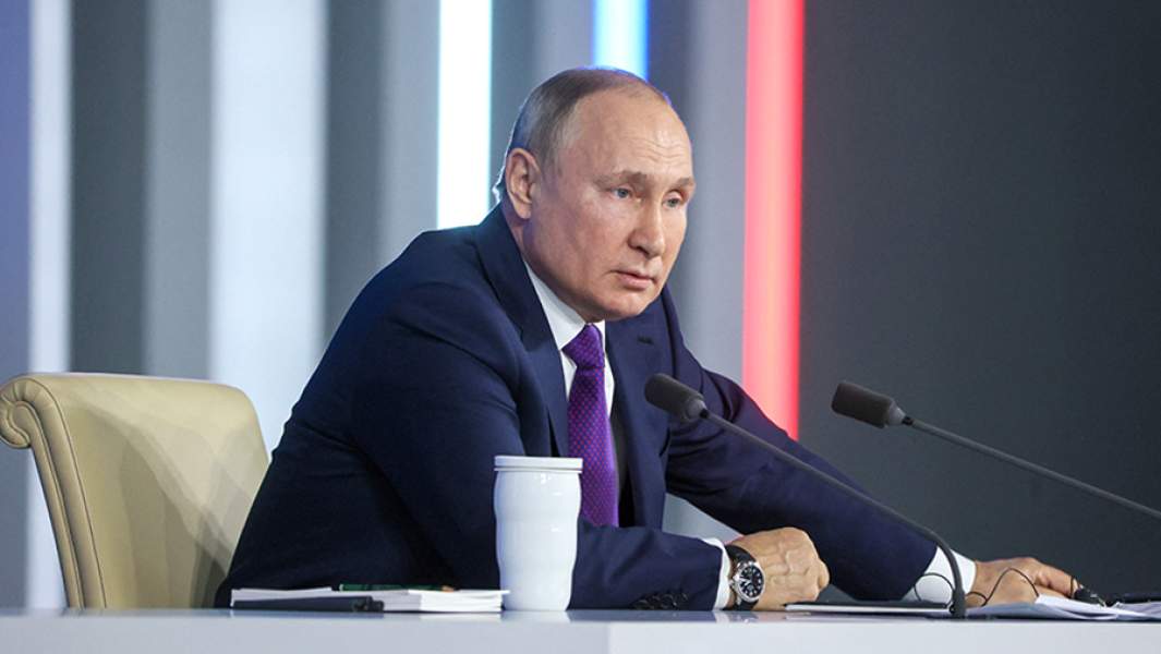 Президент РФ Владимир Путин на большой ежегодной пресс-конференции в Центральном выставочном зале «Манеж»