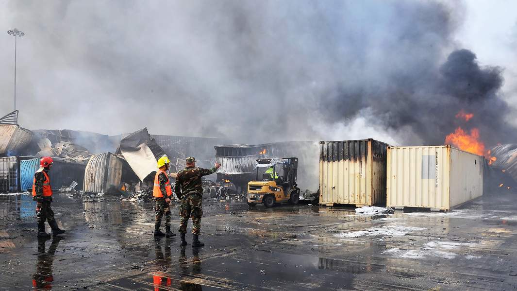 Последствия ракетного удара Израиля по морскому торговому порту Латакия