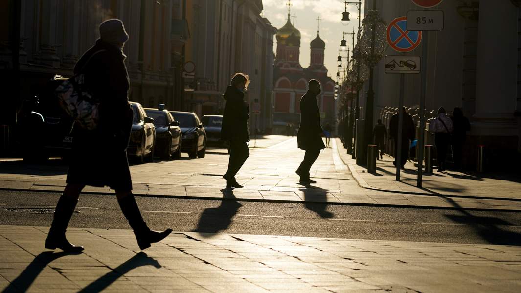 прохожие город