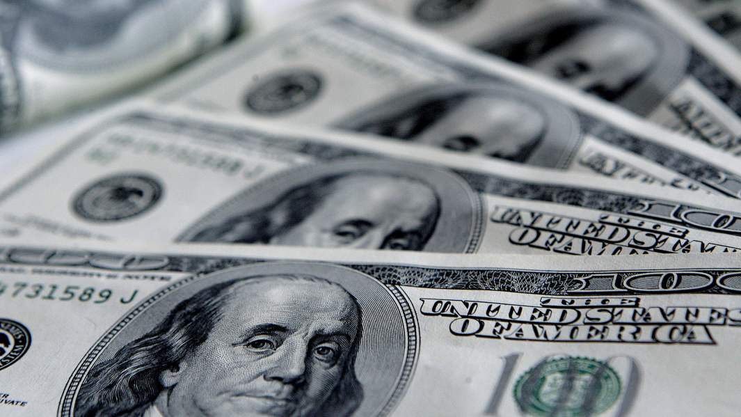 деньги доллары