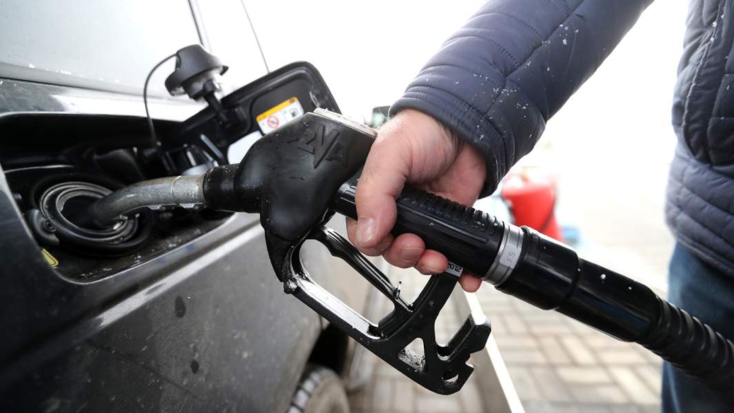 заправка бензин авто