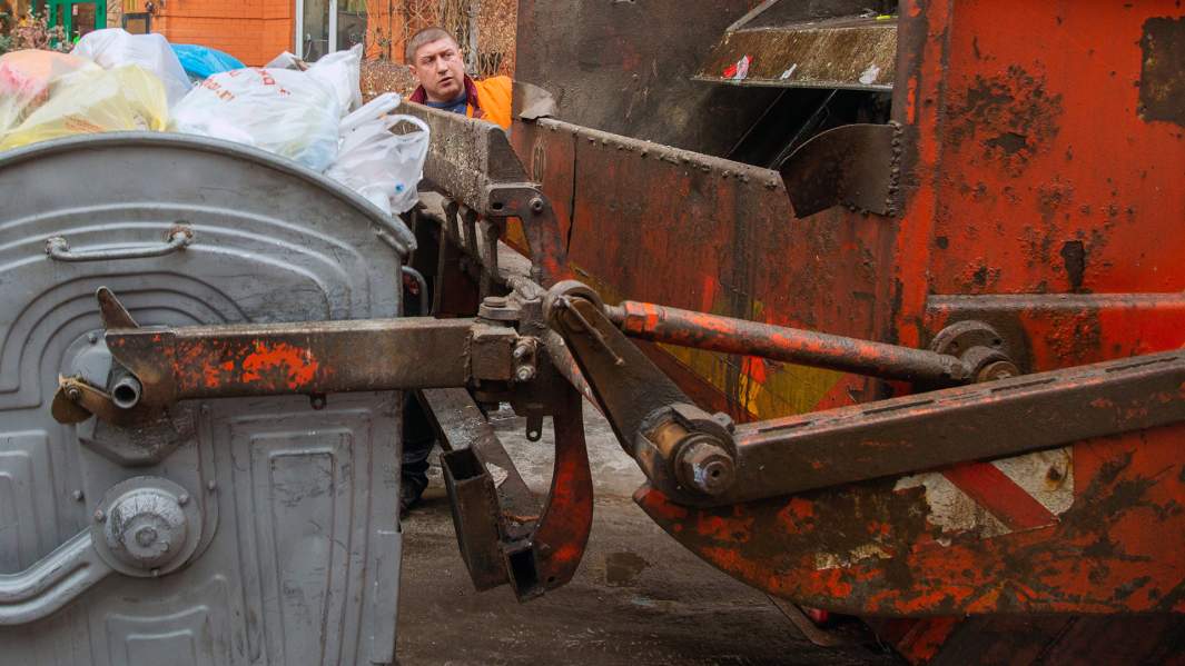 ТКО там: почему регоператоры отказываются вывозить мусор по новым правилам