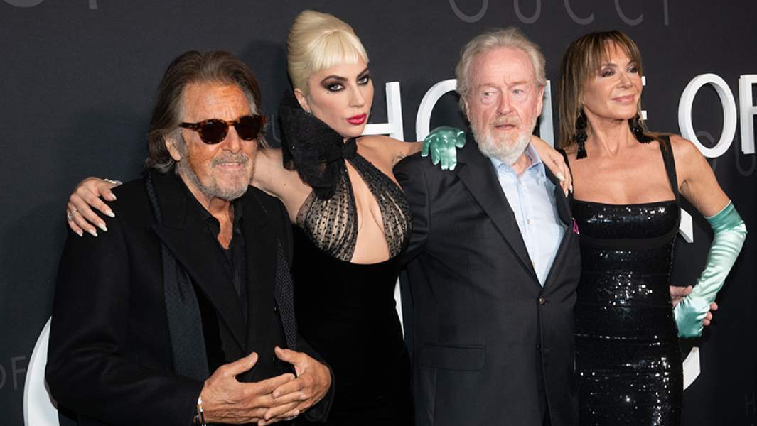Аль Пачино, Леди Гага, Ридли Скотт и Джаннина Фасио на премьере кинодрамы «Дом Гуччи»