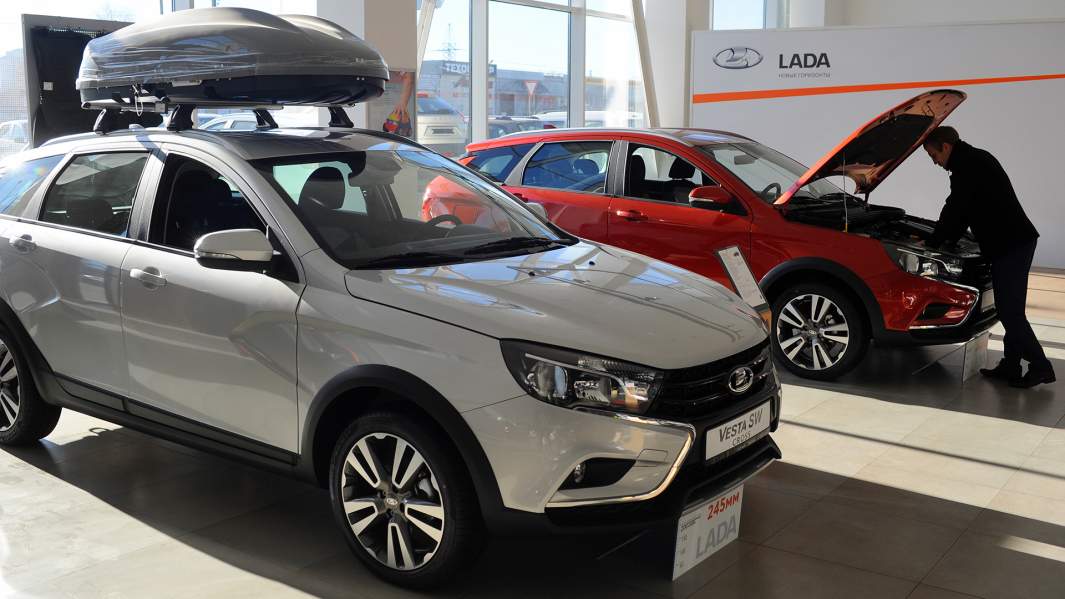 Эпоха дефицита: почему упали продажи автомобилей