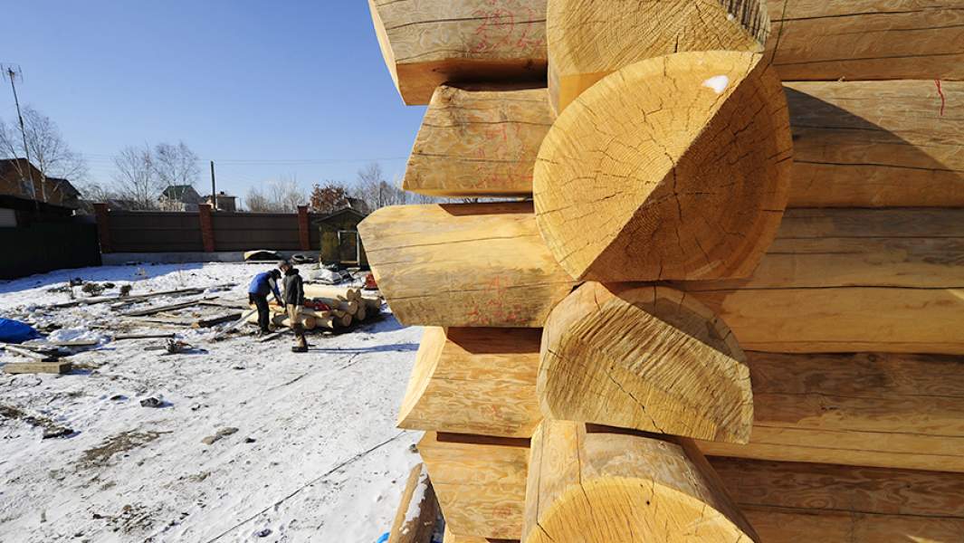 Строительство жилого дома из цельного бревна