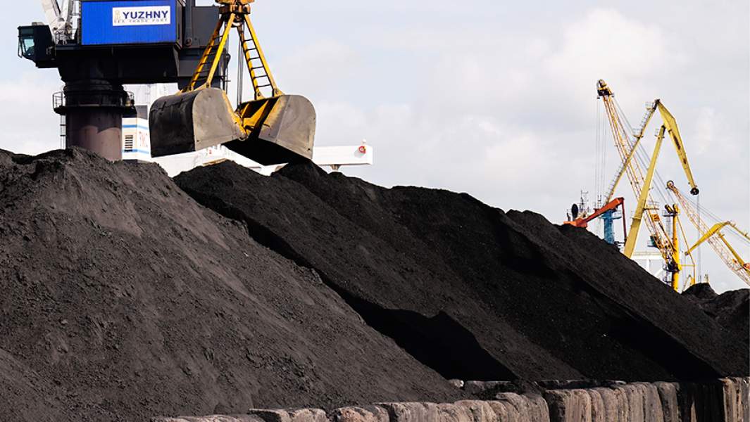 Разгрузка угля на украине