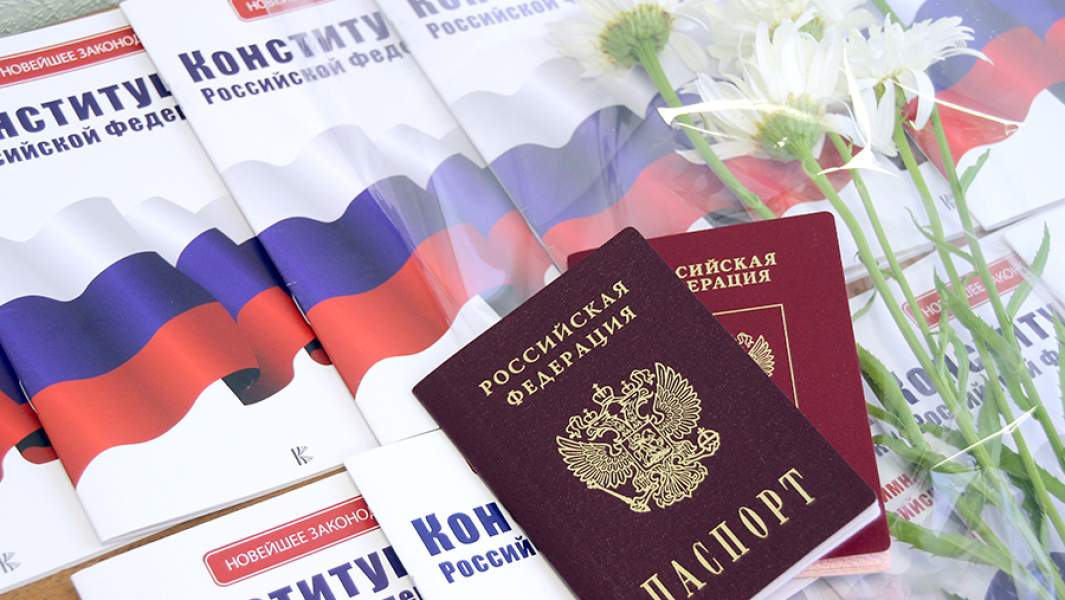 Первая выдача российских паспортов жителям ЛНР в Ростовской области
