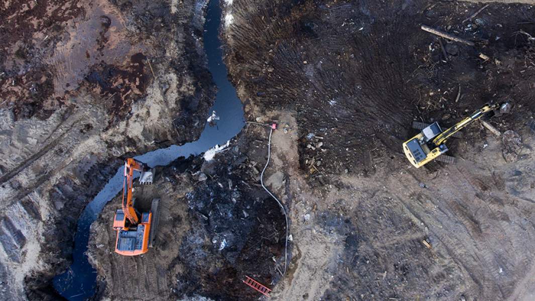 Ликвидация последствий разлива топлива на ТЭЦ-3 в Норильске